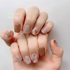 tink nail studio tren instagram 5月預約表請見限時動態 tink nail 美甲工作室 預約制 捷運 雙連捷運站1號出口步行1分鐘 line預約 pei4637m 單色手900 足1000 皆 trong 2021