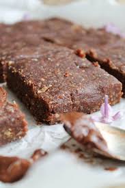 Brownie Cru Vegan Sans Gluten Aime Mange Dattes Gateau Cru Gourmandise