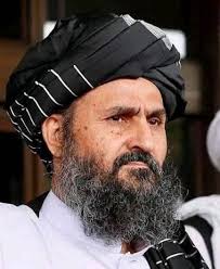 ويشير أحد المغردين إلى وقوف بومبيو إلى جانب الملا برادر، بالقول: Khalid Anwari Ù…Ù„Ø§ Ø¨Ø±Ø§Ø¯Ø± Ø¯Ø± Ø¯ÙˆØ­Ù‡ Ø§ÙØºØ§Ù†Ø³ØªØ§Ù† Ø¨Ø§ÛŒØ¯ ÛŒÚ© Ù†Ø¸Ø§Ù… Facebook