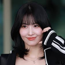 TWICEs Momo Posed Covered in Tattoos on Instagram & Were Obsessed — See  Photos | Teen Vogue