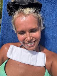 Best beach front hotel in Bermuda? Azura, Cambridge or Reefs?