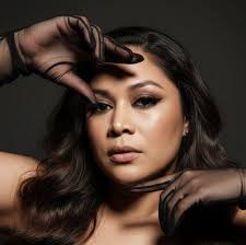 Descubre la elegancia y durabilidad de nuestras Billeteras de Dama en Cuero  Genuino. Hazla completamente tuya con un Grabado Láser personalizado. Desde  tu nombre hasta una frase especial, el detalle está garantizado.