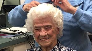 Hairstylist still cutting, with no retirement plans, after 60+ years