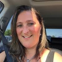 Angie Rettig's Instagram, Twitter & Facebook