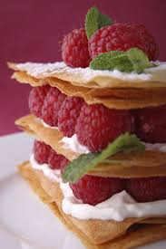 Recette Mille Feuilles Aux Framboises Recette Repas Fete Des Meres Recettes De Cuisine Dessert Fete Des Meres