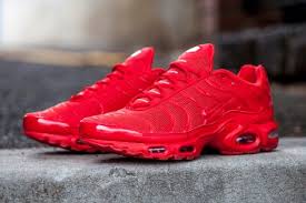 Nike Air Max Plus Lava Red Sneaker Freaker All Red Nike Shoes Red Nike Shoes Nike Air Max