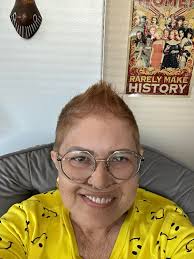 HI MAKE ME WEAR A NICE FROMAL CLOTHES NICE SHOES AND NICE HAIR STYLE