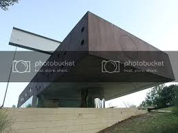 The Maison Bordeaux Maison Lemoine Etoto Dom Byl Postroen V 1998 Godu Remom Koolhaasom Kotoryj Schitaetsya Odnim Iz Samyh Int In 2020 Architecture Photobucket Hosting
