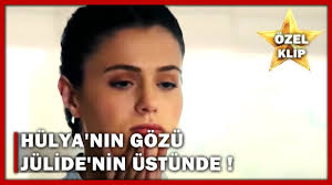 Hulya Nin Gozu Julide Nin Ustunde Siyah Beyaz Ask Ozel Klip Youtube Siyah Beyaz Siyah Ask