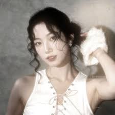 Music tracks, songs, playlists tagged 르세라핌