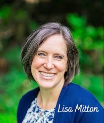 Lisa Mitton's Instagram, Twitter & Facebook