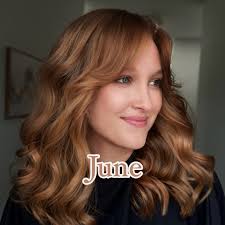 The year in hair. This year was WILD for change and growth. I opened a  suite with my friend and incredibly talented stylist @elijustdidmyhair. My  family and I are getting ready to