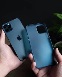 Egal welche frage man hat, man muss sich nicht für seine (sicher manchmal doofen) fragen schämen! Bare Thinnest Iphone 12 Case In Pacific Blue Facebook