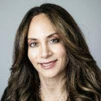 Lisa Cupelli's Instagram, Twitter & Facebook