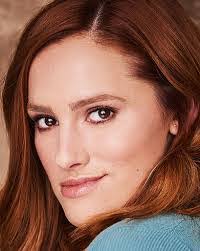 Doreen Linton's Instagram, Twitter & Facebook