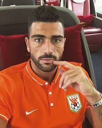 From swedish pelle (no longer common), after its usage in pelle jöns (compare swedish pellejöns), originally from pelle, a diminutive form of peter and/or per. 40 2 K Mentions J Aime 543 Commentaires Graziano Pelle Gpelle19 Official Sur Instagram Quot Soccer Players Haircuts Soccer Players Football Hairstyles