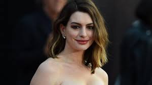 She is of mostly irish descent, along with english, german, and french. Anne Hathaway Umumkan Kehamilan Kedua Setelah Berjuang Lawan Infertilitas