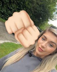 FOR FR33 ENTRY..👍❤️ Can you guess what Tyree is filming today?🤩👍