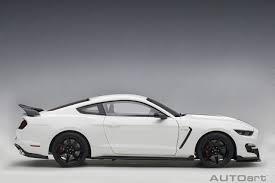 This mustang is almost all original. Ford Mustang Shelby Gt 350r Oxford White With Lightning Blue Stripes Autoart