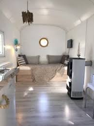 Bauwagen Wohnwagen Gartenhaus Schaustellerwagen Grundstuck Garten In Prerow Tiny House Living Home Small Space Living