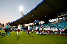 Chile y uruguay se ven las caras hoy por la jornada 3 del grupo a de copa américa 2021 desde el arena pantanal de ahora el (lindo) problema es saber quiénes son titulares en algunas posiciones. Q8j0kkmhvvcqpm