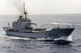 Le Batral La Grandiere A Fait Ses Adieux A La Reunion Marine Nationale Navire De Guerre Marine De Guerre