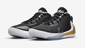 This Nike Sneaker Is Inspired By Coming To America Pink Nike Shoes White Nike Shoes Nike Shoes Outfits