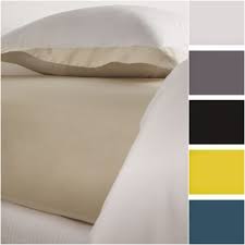 Nos Parures De Lit Haut De Gamme Au Design Chic Et Contemporain Vous Offrent La Qualite Et Le Confort D Un Palace Nous A Lit Haut Linge De Lit Et Parure De