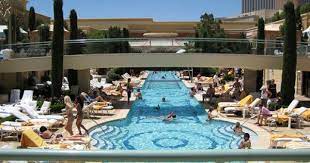 Pin By Ana Sardeson On Spots I Love Vegas Pools Wynn Las Vegas Pool Las Vegas Pool
