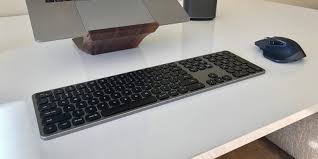 Review Satechi S Aluminum Keyboard Is A Great Alternative To Apple S More Expensive Space Gray Option Keyboard Apple Magic Aluminum