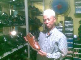 Pusat grosir sepatu kulit asli bandung kualitas terbaik harga terjangkau siap delivery purwokerto. Menelisik Industri Sepatu Rumahan Asli Depok Cendana News