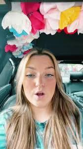 Lily Crane's Instagram, Twitter & Facebook