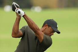 Tiger Woods Has Near Hole In One During Hot Masters Start