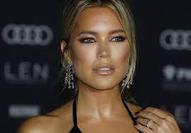 Bisher wurde «love island» von jana ina zarrella (44) moderiert, für frischen wind in der show soll nun sylvie meis (43) sorgen. Sylvie Meis Gesteht Sie Spritzt Sich Gesichtsfiller