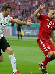 Martin hinteregger zal de bal nemen. Fc Bayern Eintracht Frankfurt Die 2 Halbzeit Fc Bayern Tv