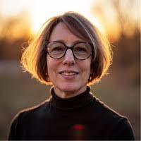 Derek Strand's Instagram, Twitter & Facebook