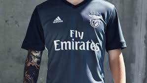 Portuguese primeira liga champions of five of the last seven seasons sport lisboa e benfica recently launched their 2020/21 home and away kits from adidas. Benfica New Away Jersey Is Perfect For The Street