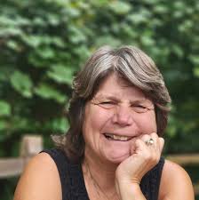 Know anyone named Erin? They get a FREE rose until 5:30 PM today 9/23/24.  425 S State Rd, Davison, MI