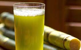 At a ganna juice stall. From Weight Loss To Clearing Up Your Skin 6 Benefits Of Drinking Sugarcane Juice Lifestyle News