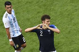 Benjamin pavard, ein jüngling aus frankreichs norden, ist die entdeckung der wm. Nach Wm Treffer Fur Frankreich Vfb Spieler Pavard Richtet Emotionale Worte An Hannes Wolf Fussball Stuttgarter Zeitung