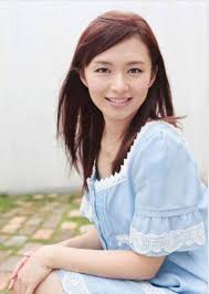 sp thumbnail pl 640 901 伊藤綾子 いとうあやこ 女性