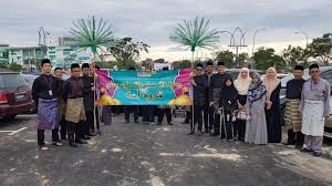 They can be used for both personal and commercial use. Lebih 1500 Sertai Perarakan Maulidur Rasul Di Unisel Media Unisel