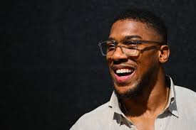 Boxer Adrian Bonner releases video criticizing rapper Kane West for  supporting Trump News