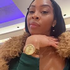 Shaundra Reed's Instagram, Twitter & Facebook