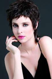 Trop De Connexions Cheveux Courts Cheveux Courts Nuque Longue Nouvelle Coupe De Cheveux