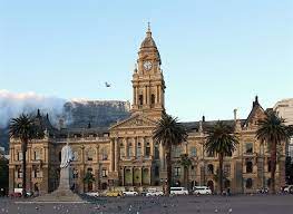 Is a beautiful italian renaissance style/ edwardian building, built in 1905 from the honey coloured limestone imported from bath in england. Cape Town S City Hall Closed For Renovations