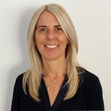 Well I can't believe the day has actually arrived, but after 9 and a half  years I've handed in my pass at Medibank. I'm not really sure how to  describe how I'm