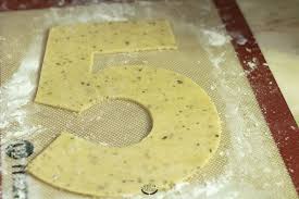 Number Cake Ma Recette Detaillee Pour Le Reussir Recette Creme Diplomate Gateau En Chiffre Cake Noisette