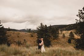 From the stunning lavender house perched high above the shuswap river, to the cozy quiet forest dwellings violet cabin & wild rose cabin, and to the contemporary/retro. Poplar Grove Winery Wedding Penticton Bc Alex Charisse Isle Oak Photography Vancouver Wedding Photographer Elopements