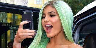 Kylie jenner reportedly gets paid $1 million per instagram post on a brand. Kylie Jenner Just Launched Her Own Instagram Face Filter Kylie Cosmetics Instagram Lipstick Filter